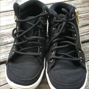 Girls' Side Zip Athletic Shoes